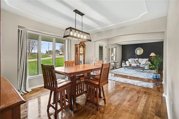 $469,900 | 400 Appaloosa Drive, Raymore, MO 64083