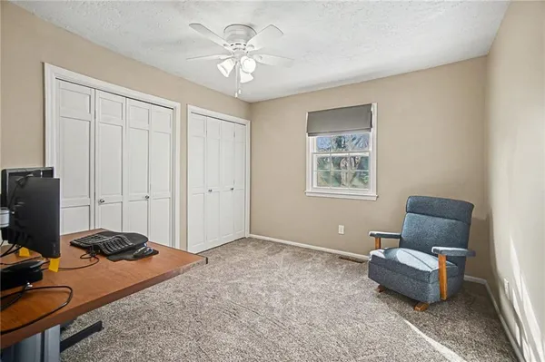 $469,900 | 400 Appaloosa Drive, Raymore, MO 64083