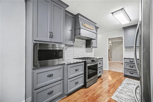 $469,900 | 400 Appaloosa Drive, Raymore, MO 64083