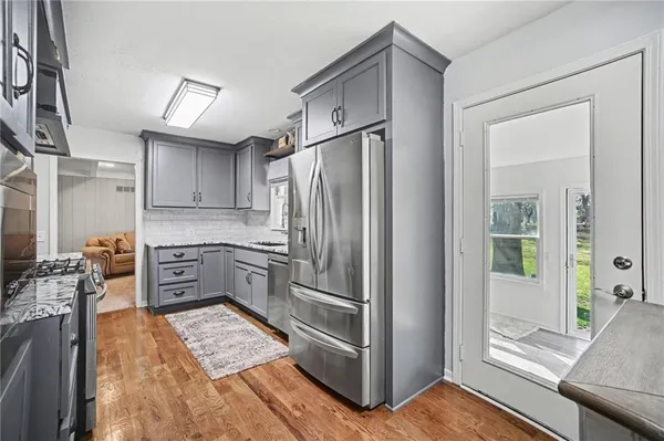 $469,900 | 400 Appaloosa Drive, Raymore, MO 64083