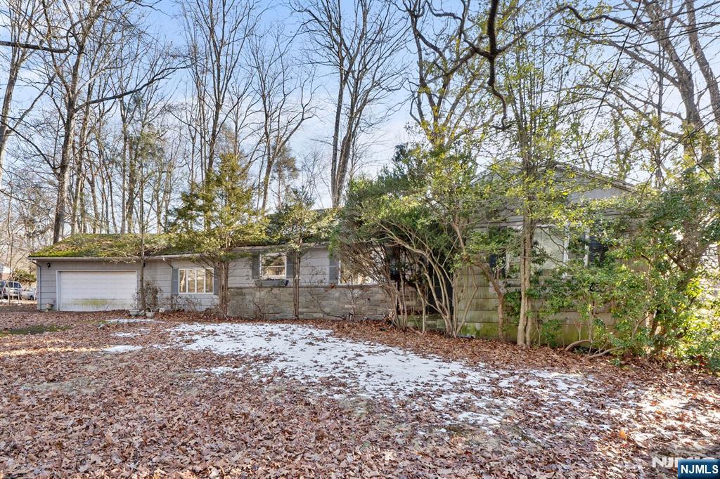 20 Hidden Glen Road Upper Saddle River, NJ 07458 - Photo 35 of 36