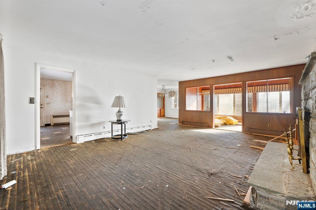 20 Hidden Glen Road Upper Saddle River, NJ 07458 - Photo 6 of 36