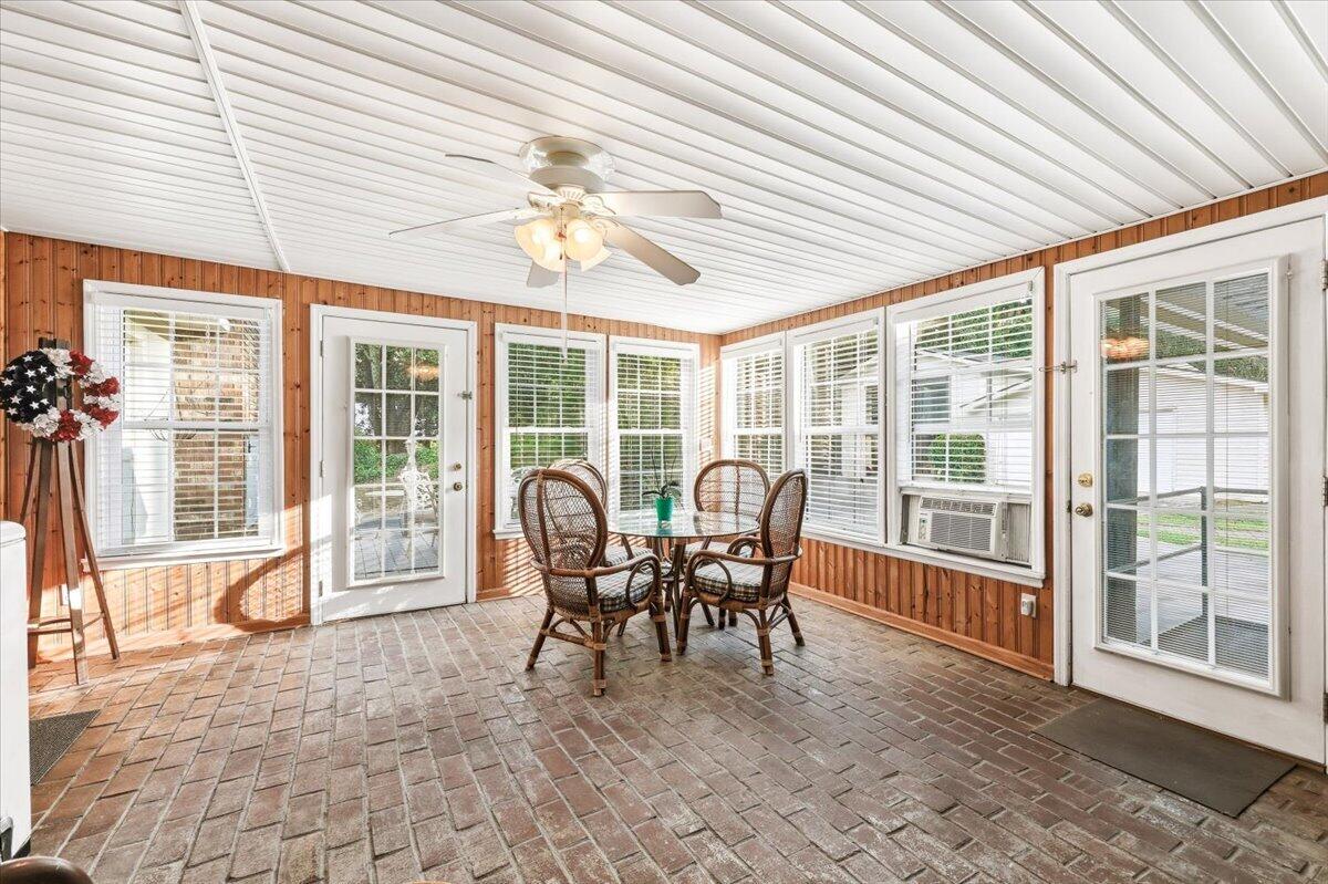 1022 Lepley Road Hanahan, SC 29410 - Photo 31 of 56 38-1022_037