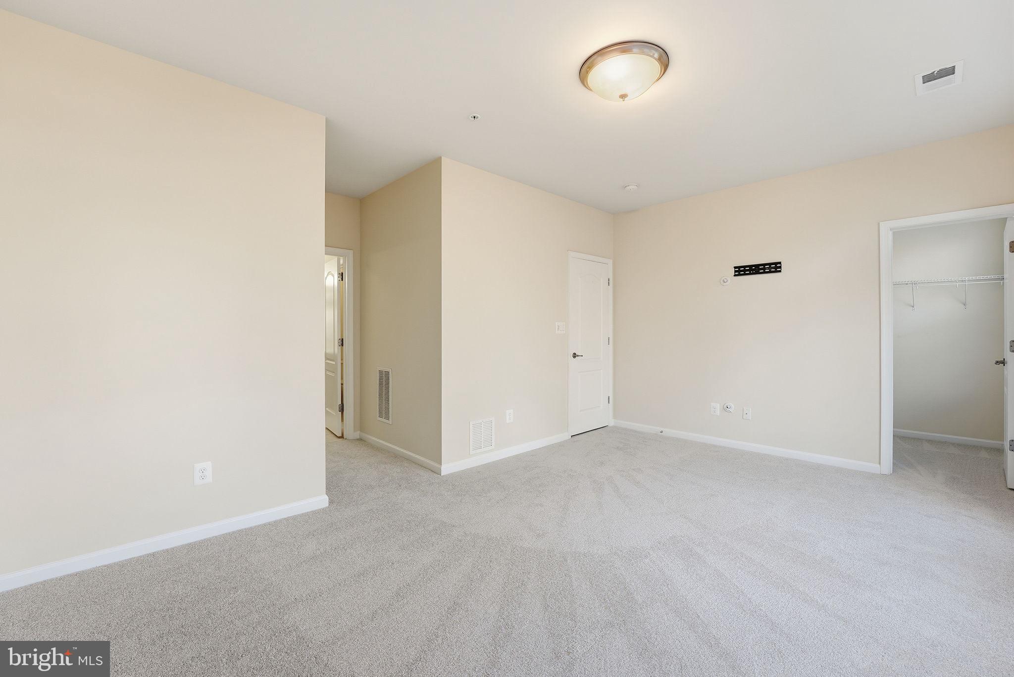4936 Dane Ridge Circle Woodbridge, VA 22193 - Photo 22 of 41 Primary Bedroom