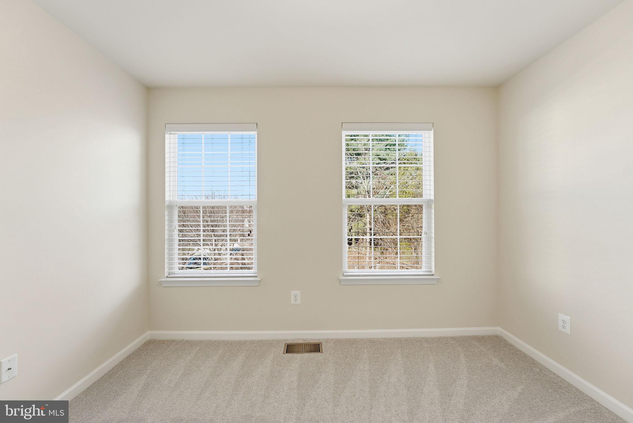 4936 Dane Ridge Circle Woodbridge, VA 22193 - Photo 29 of 41 Upper level bedroom #2
