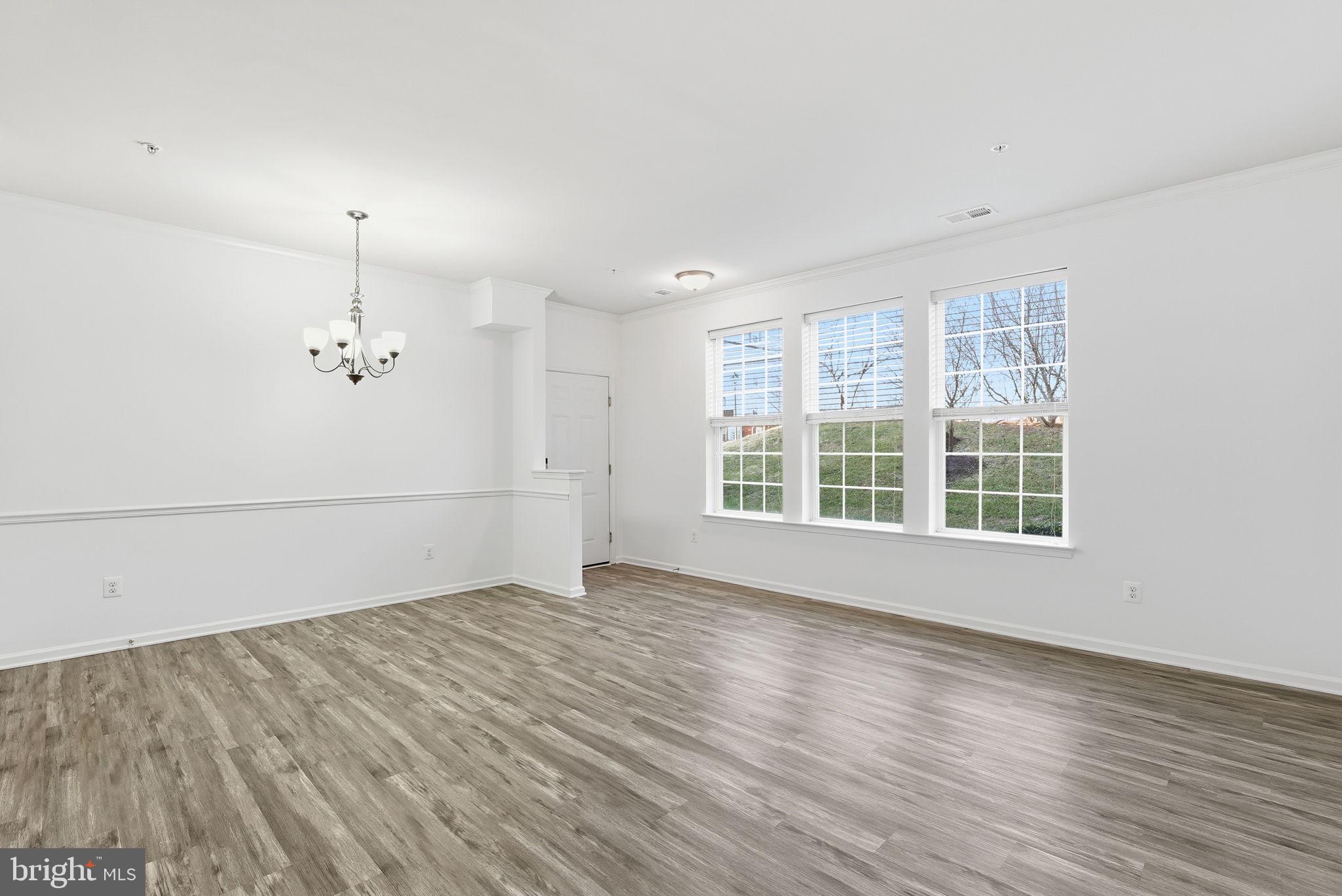 4936 Dane Ridge Circle Woodbridge, VA 22193 - Photo 6 of 41