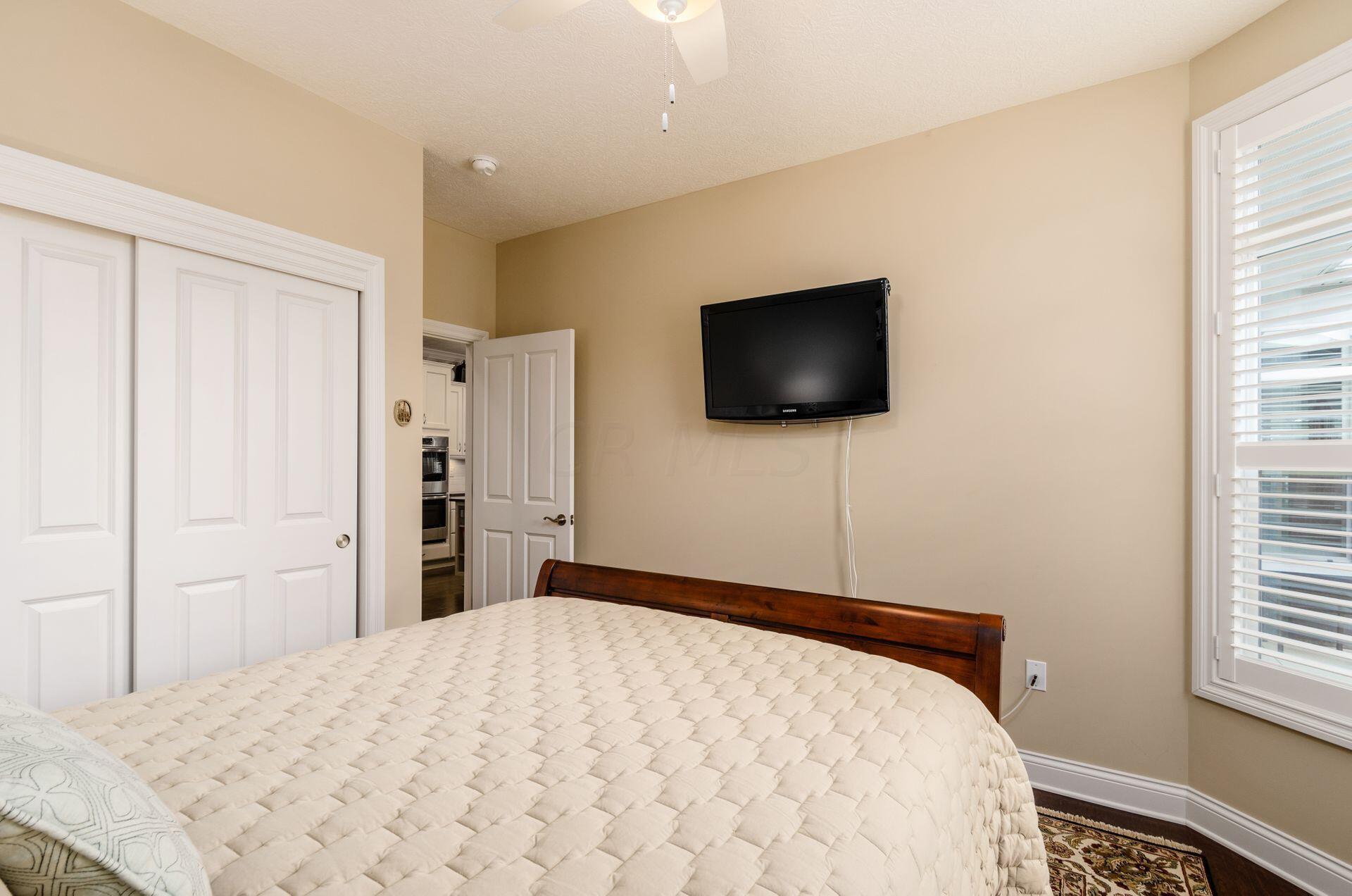 6960 Morningstar Loop Westerville, OH 43082 - Photo 35 of 47 Main level second bedroom.