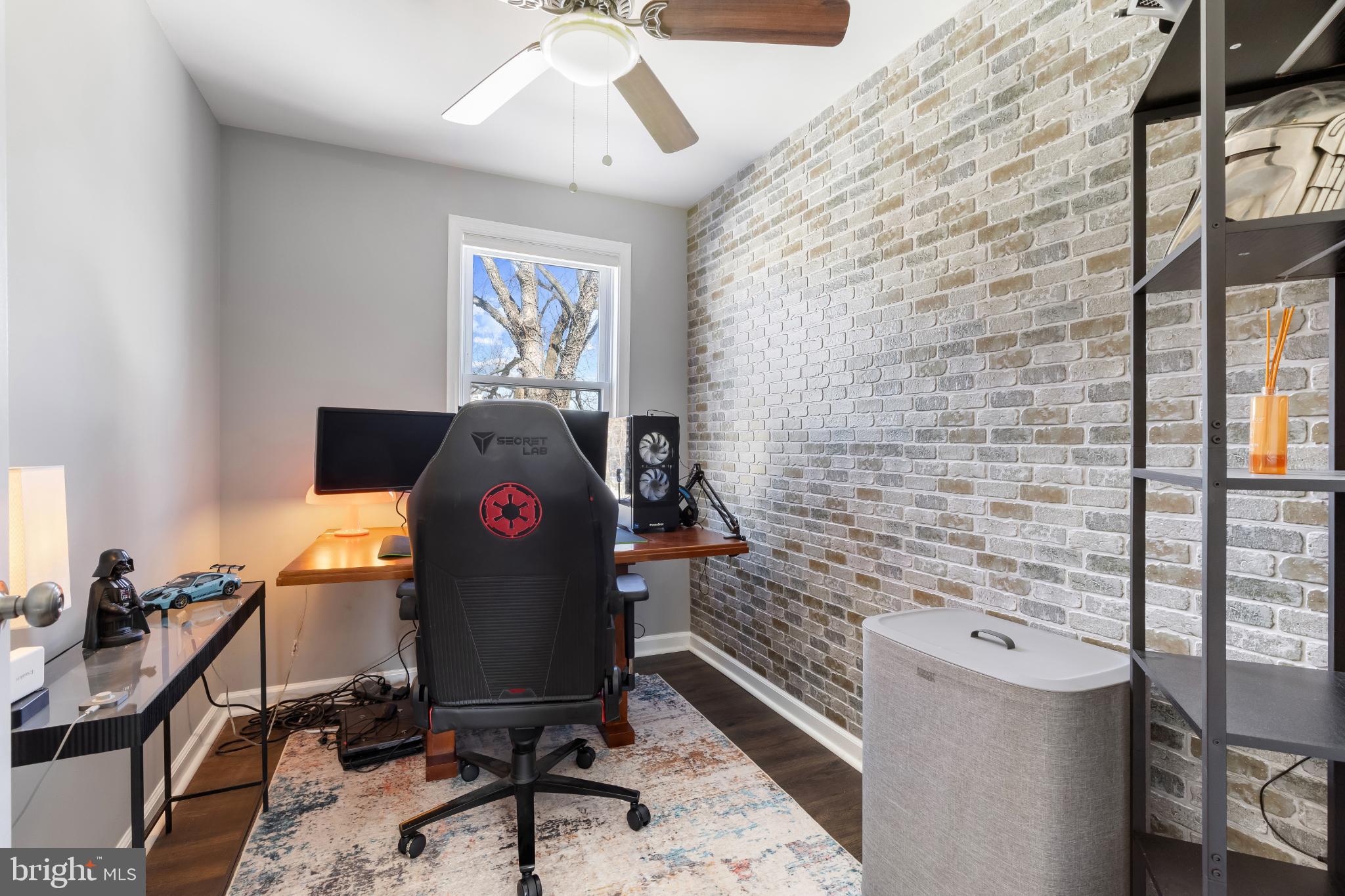 1002 West 43rd Street Baltimore, MD 21211 - Photo 14 of 23 a view of workspace