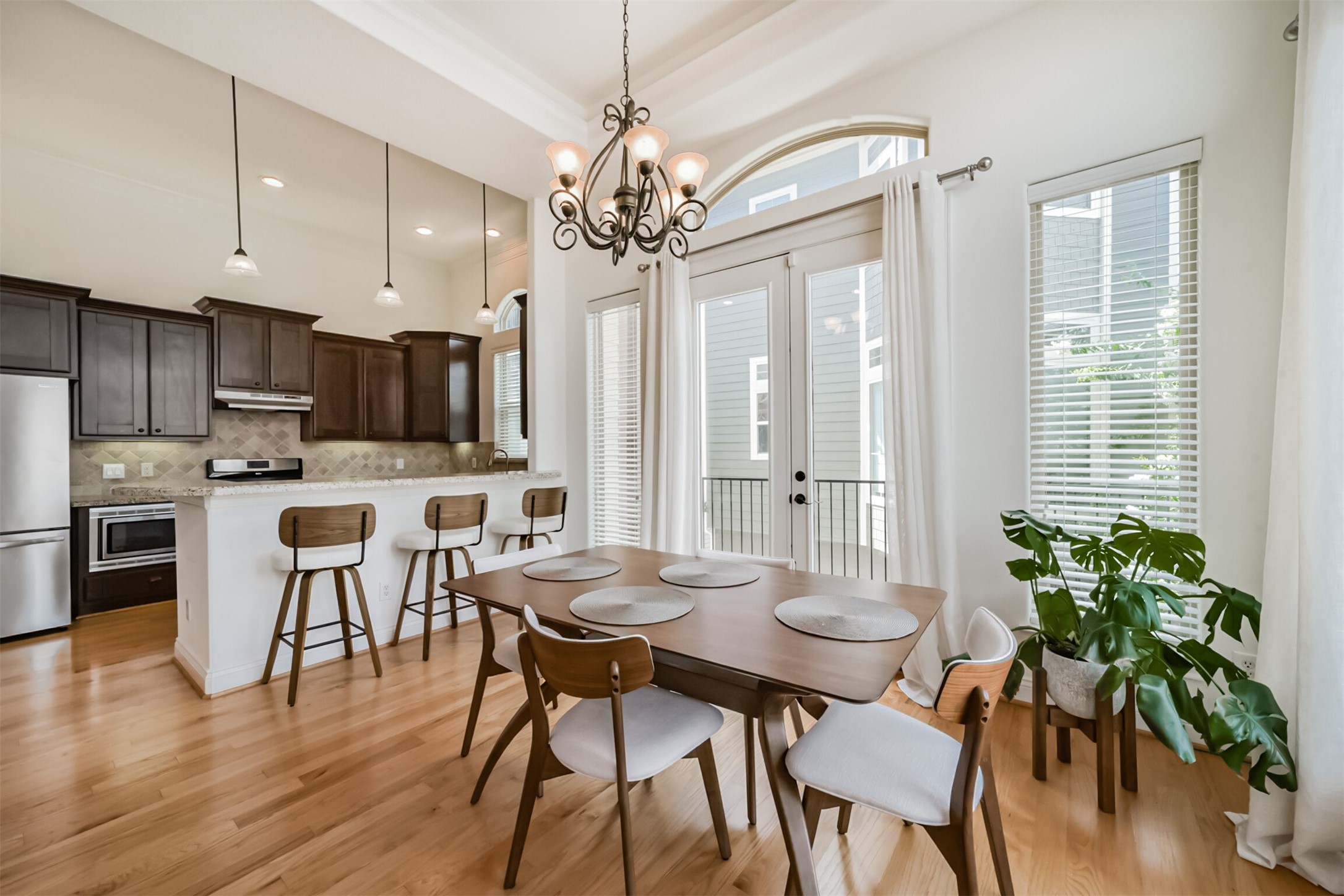 2016 Sabine Street Houston, TX 77007 - Photo 7 of 29