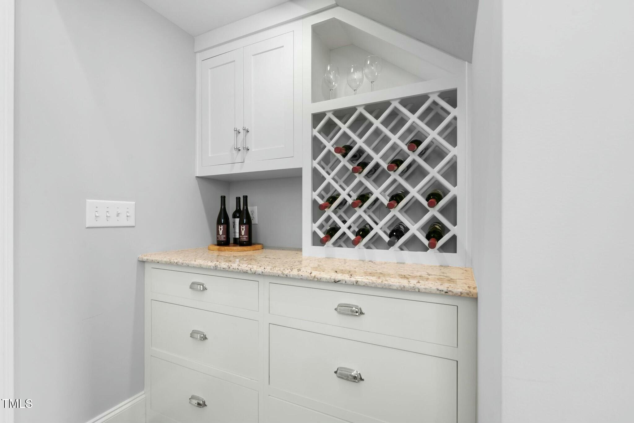 543 Guilford Circle Raleigh, NC 27608 - Photo 23 of 62 tempImageTKfB1l