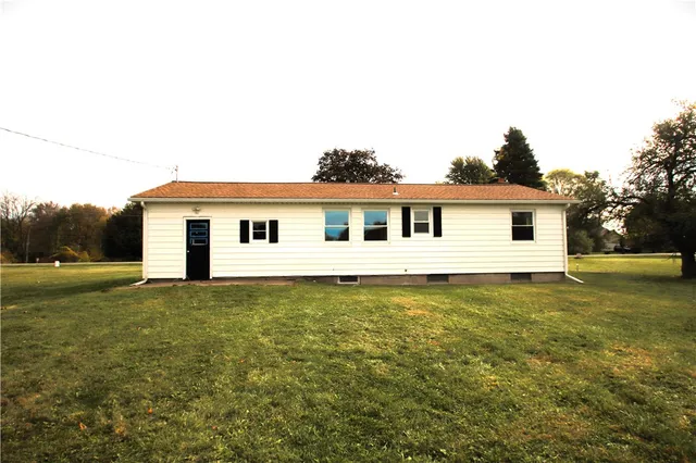 $220,000 | 3955 County Line Road, Murray, NY 14470