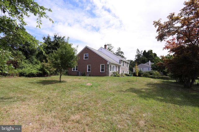 $443,000 | 205 Governors Drive, Wallingford, PA 19086