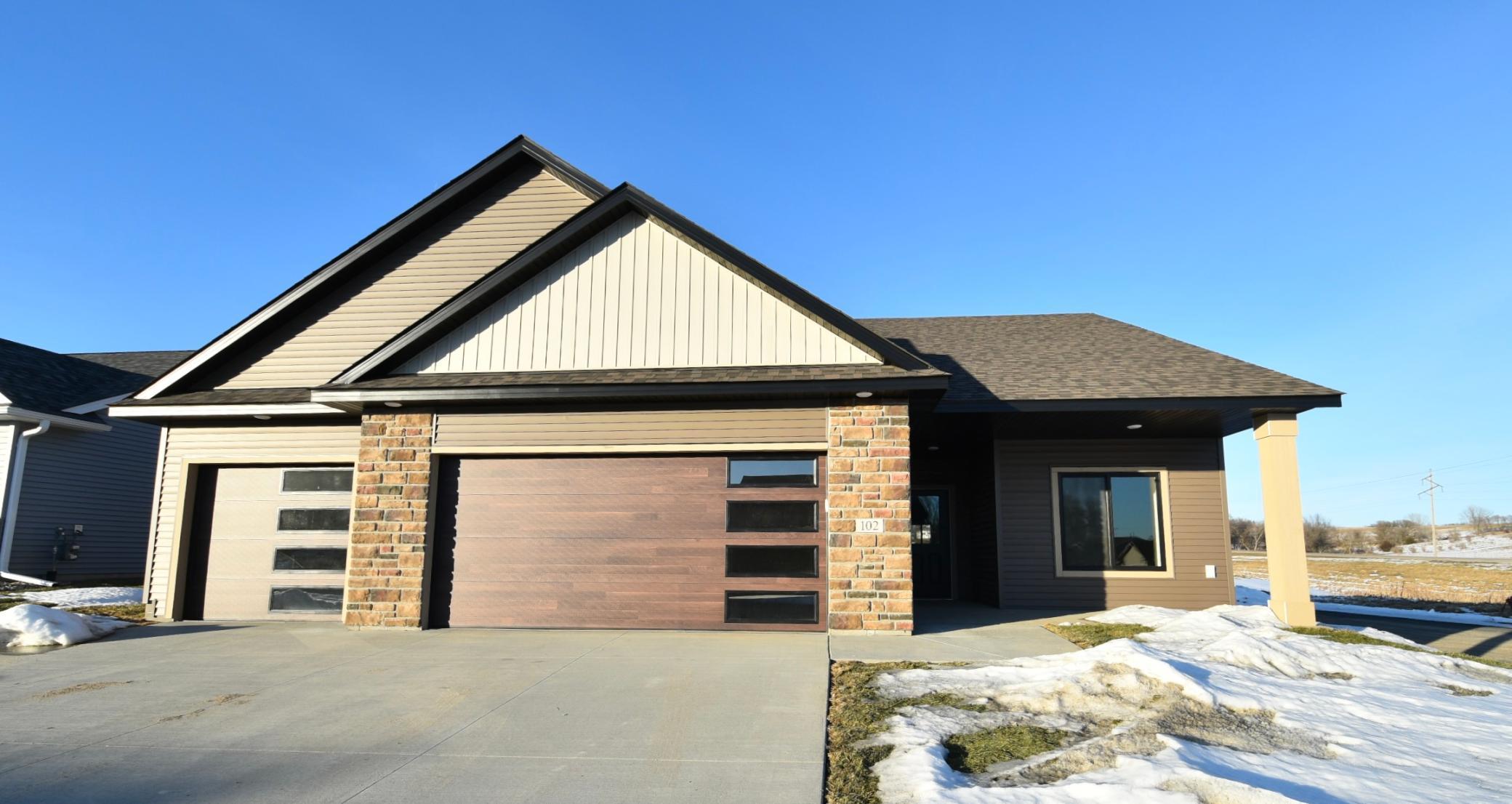 102 Fairway Street Zumbrota, MN 55992 - Photo 2 of 49