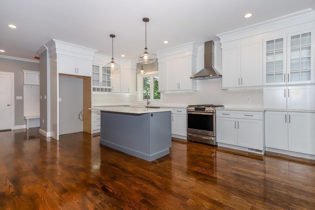 399 Pleasant Street Canton, MA 02021 - Photo 4 of 25