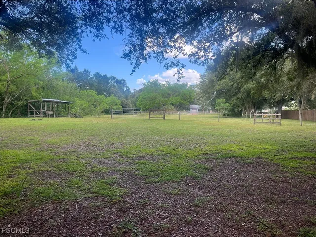 $429,000 | 435 Trader Road, Fort Denaud, FL 33935