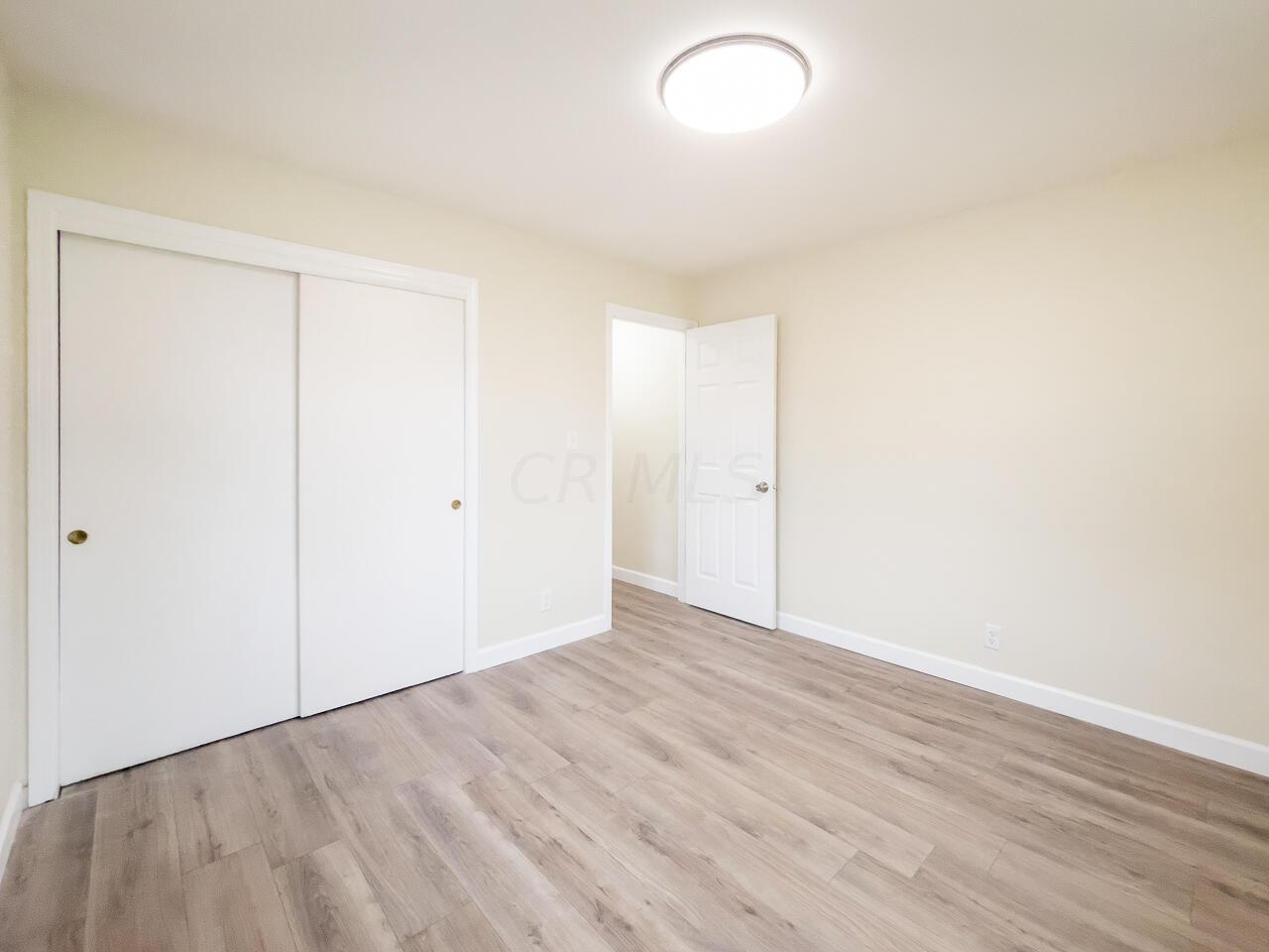 1325 Lockbourne Road Columbus, OH 43206 - Photo 7 of 24 Primary Suite with 2 big closets