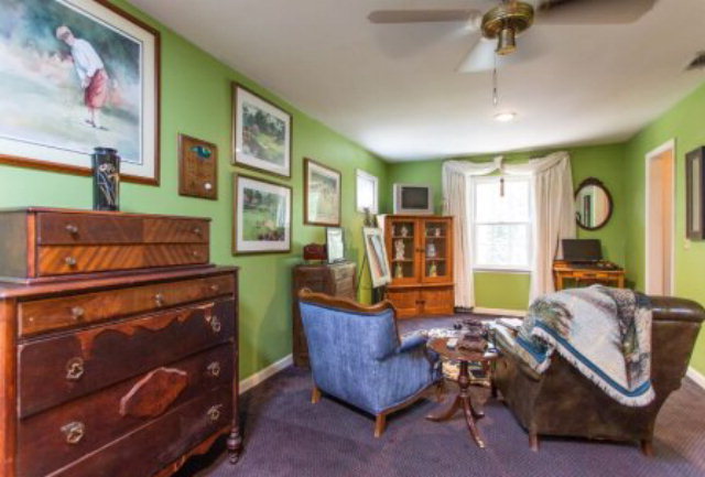 6370 New Forsyth Road Macon, GA 31210 - Photo 22 of 32 a living room with furniture and a window