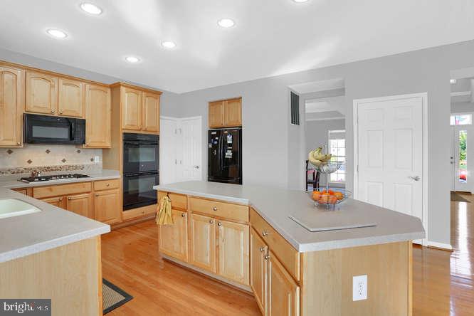 1360 Aster Drive York, PA 17408 - Photo 13 of 52