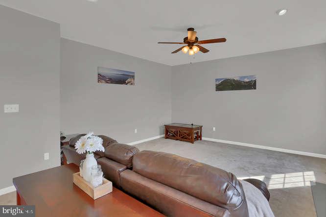 1360 Aster Drive York, PA 17408 - Photo 14 of 52