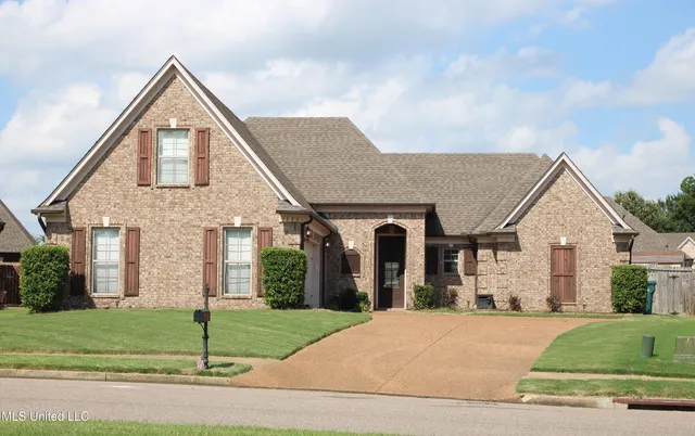 $354,900 | 3520 Lindsey Lane, Southaven, MS 38672