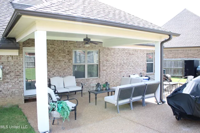 $354,900 | 3520 Lindsey Lane, Southaven, MS 38672