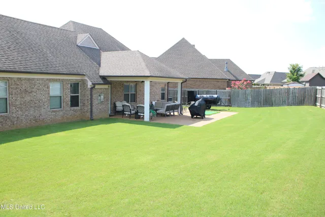 $354,900 | 3520 Lindsey Lane, Southaven, MS 38672