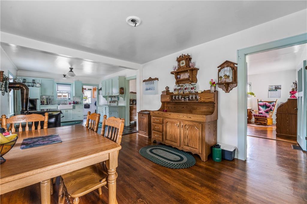 332 Pulaski Road Pulaski, PA 16143 - Photo 19 of 33 a living room with furniture and wooden floor