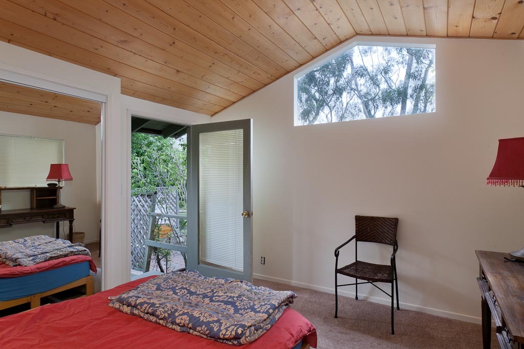 1128 Oriole Road Santa Barbara, CA 93108 - Photo 11 of 21 Main House Bedroom 1