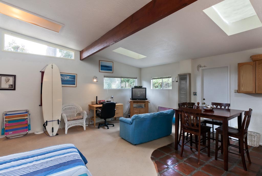 1128 Oriole Road Santa Barbara, CA 93108 - Photo 17 of 21 Front Unit