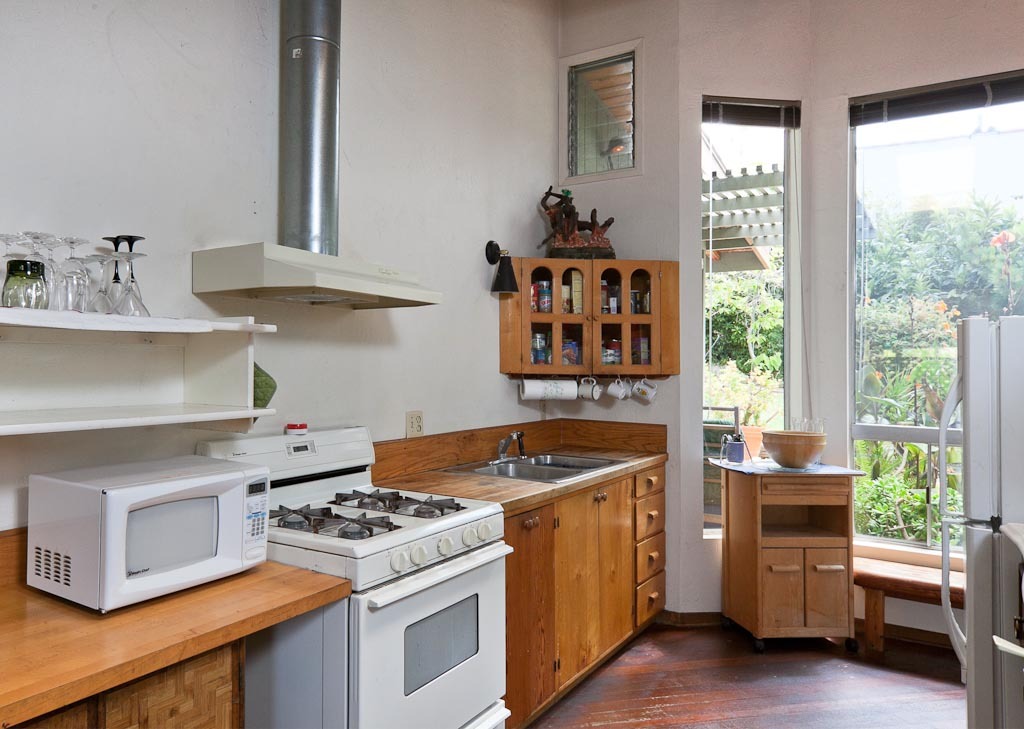 1128 Oriole Road Santa Barbara, CA 93108 - Photo 4 of 21 Studio Kitchen