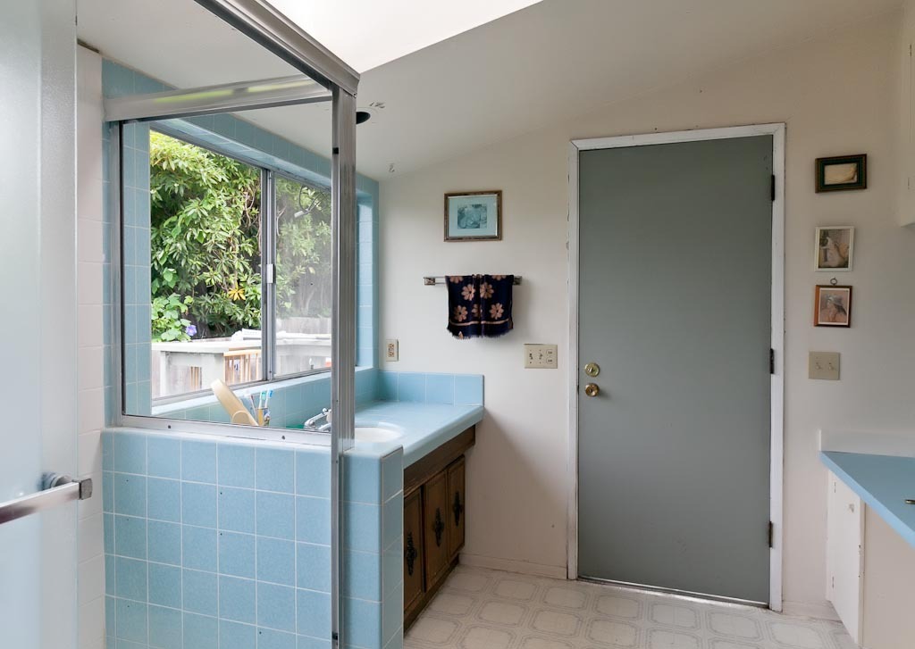 1128 Oriole Road Santa Barbara, CA 93108 - Photo 6 of 21 Studio Bathroom