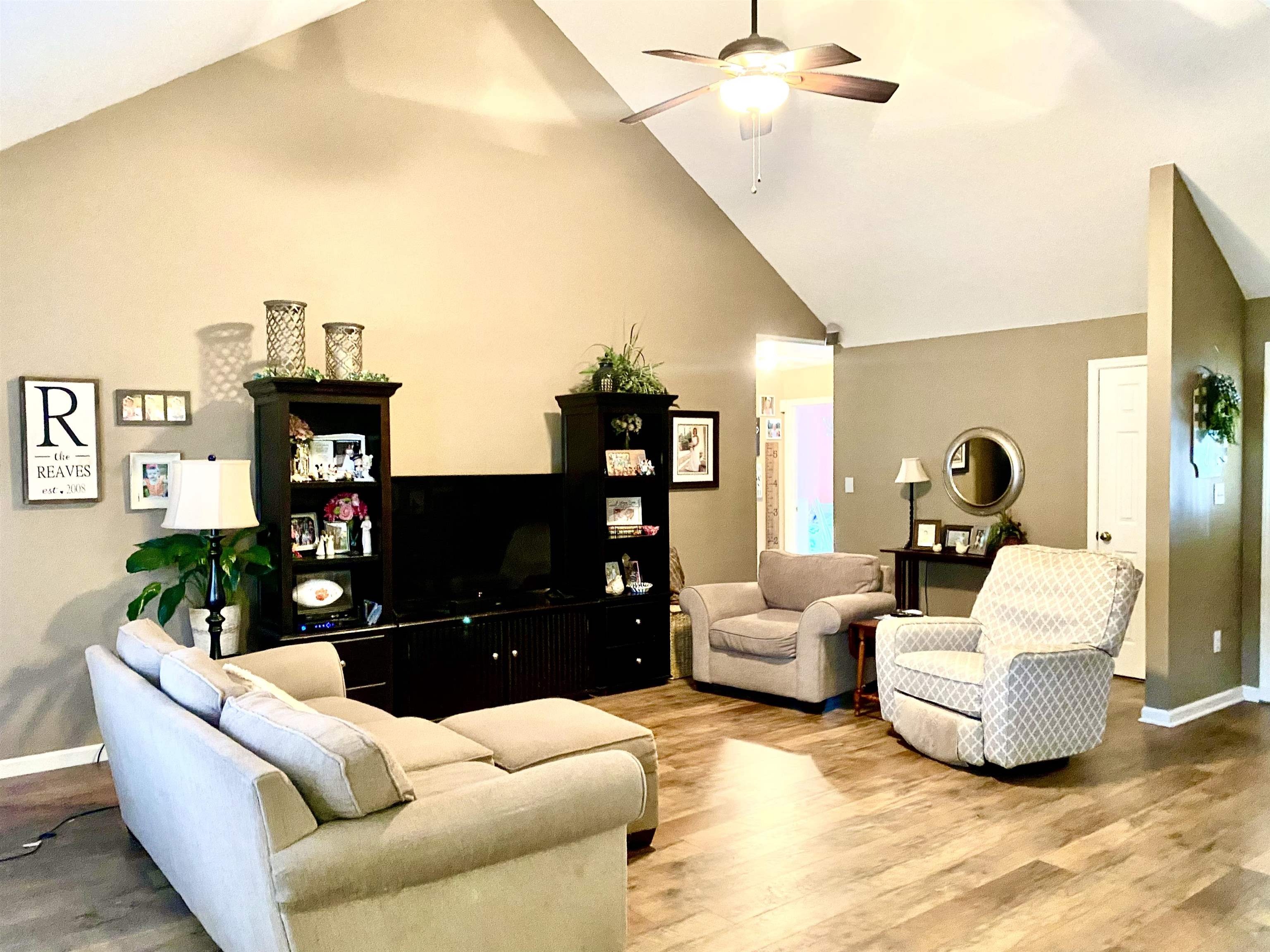 14 Fitzpatrick Court Fountain Inn, SC 29644 - Photo 4 of 20 Gallery Image 4