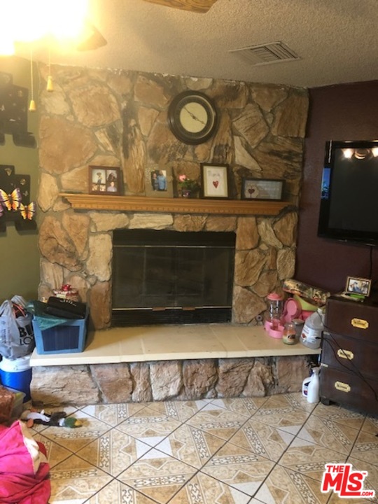 19924 Welby Way Canoga Park, CA 91306 - Photo 9 of 9