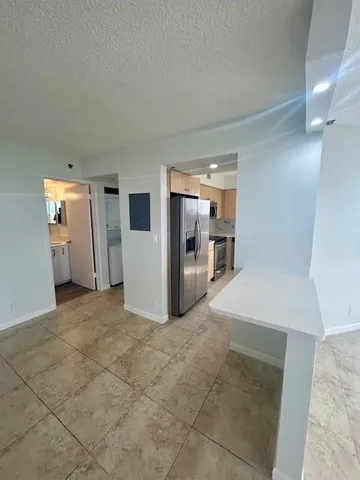 $2,999 | 3300 Northeast 192 Street, Unit 1901, Miami, FL 33180