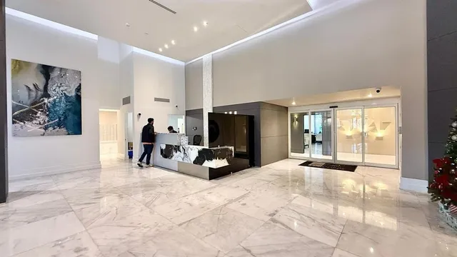 $2,999 | 3300 Northeast 192 Street, Unit 1901, Miami, FL 33180