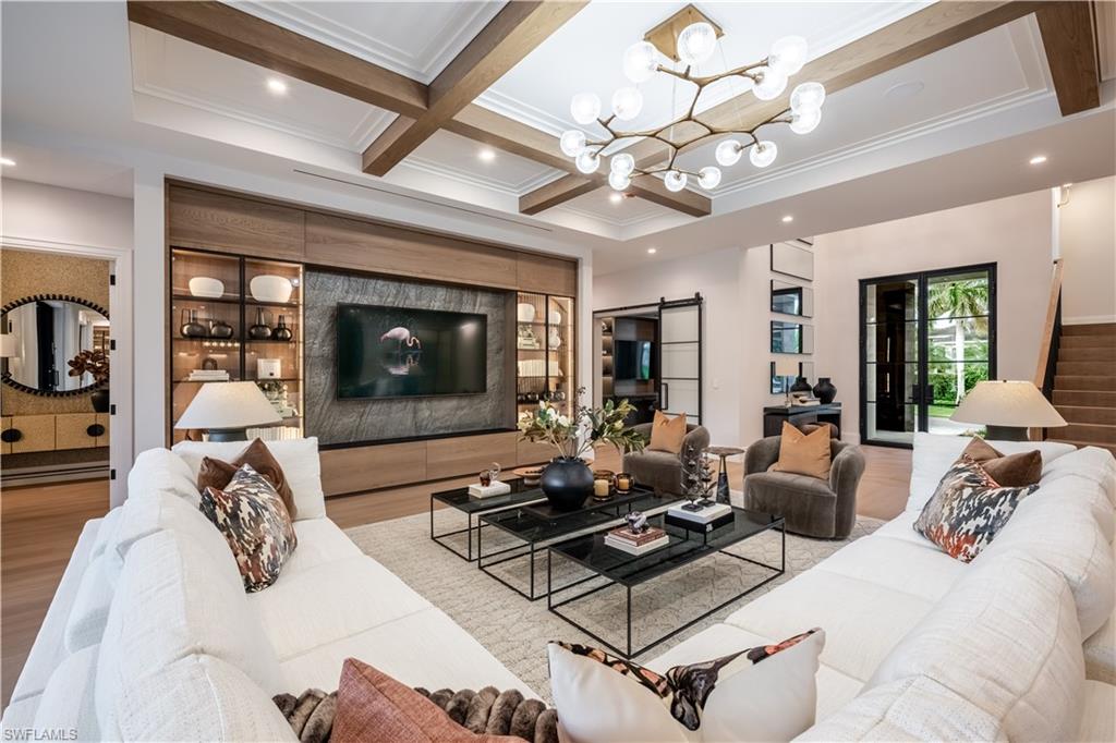 3235 Regatta Road Naples, FL 34103 - Photo 5 of 50