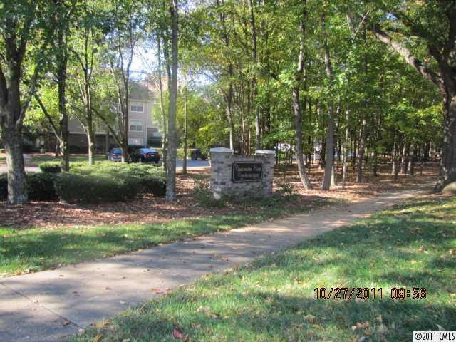5003 Sharon Road, Unit A Charlotte, NC 28210 - Photo 3 of 11 Gallery Image 3