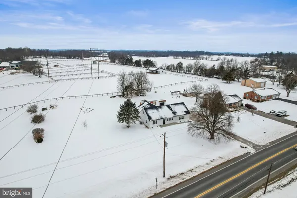 $2,950 | 3846 Carlisle Pike, New Oxford, PA 17350