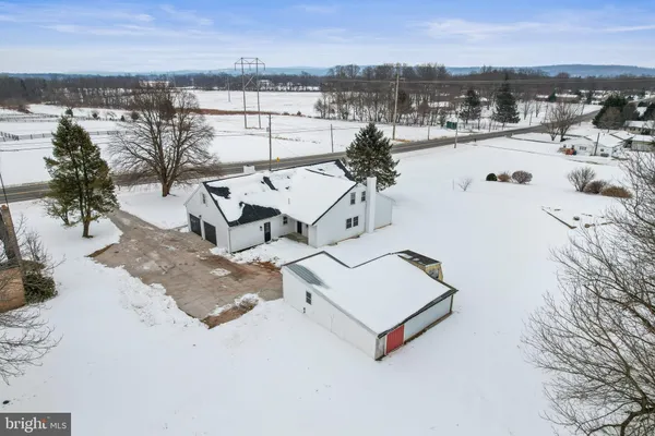 $2,950 | 3846 Carlisle Pike, New Oxford, PA 17350