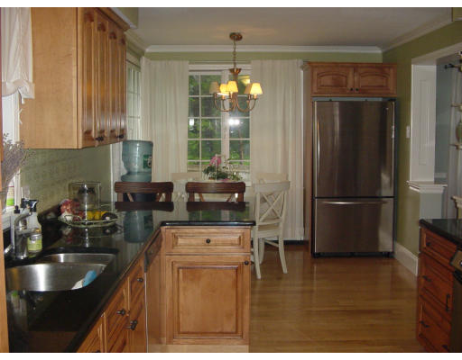 155 Holly Road Marshfield, MA 02050 - Photo 8 of 14 Gallery Image 8