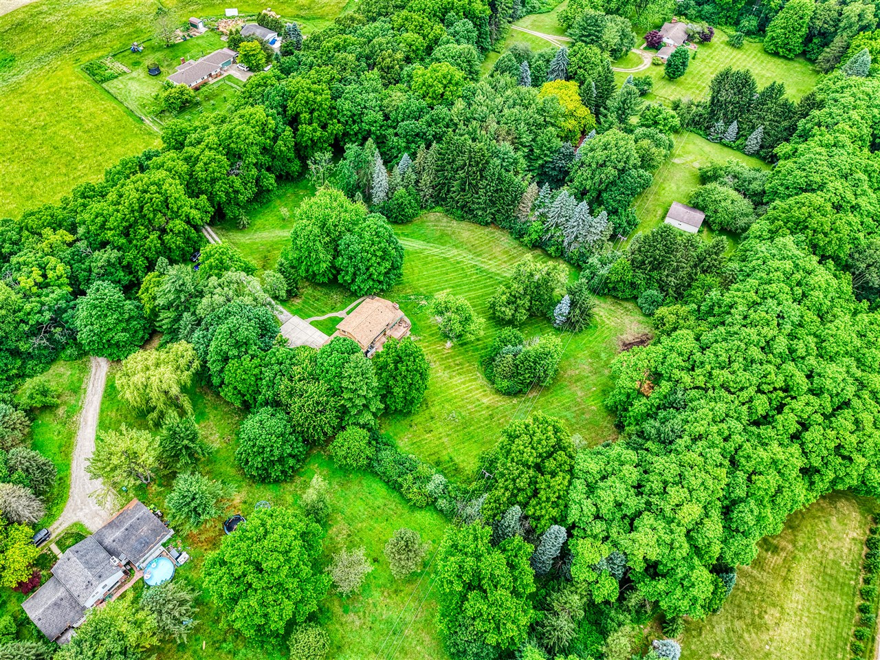 6200 Scully Road Dexter, MI 48130 - Photo 7 of 48