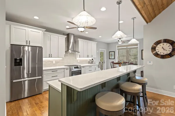 $1,375,000 | 719 Overlook Drive, Flat Rock, NC 28731