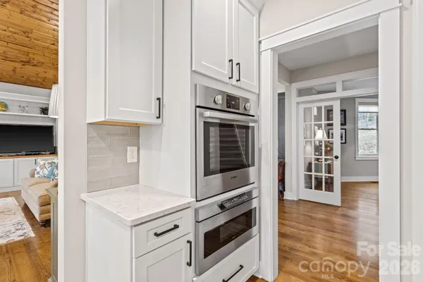 $1,375,000 | 719 Overlook Drive, Flat Rock, NC 28731