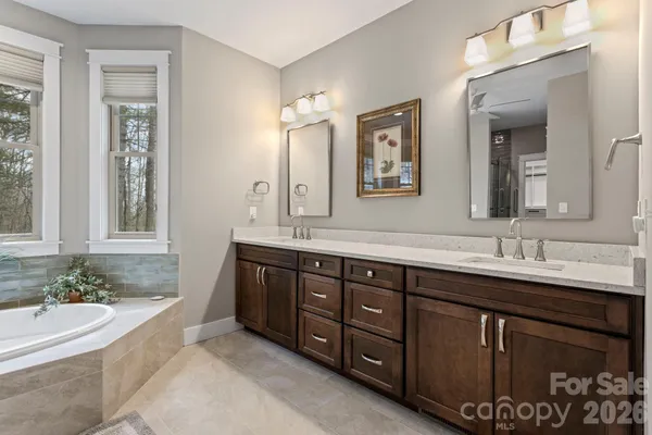 $1,375,000 | 719 Overlook Drive, Flat Rock, NC 28731