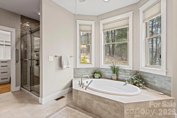 $1,375,000 | 719 Overlook Drive, Flat Rock, NC 28731