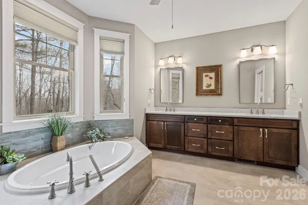 $1,375,000 | 719 Overlook Drive, Flat Rock, NC 28731