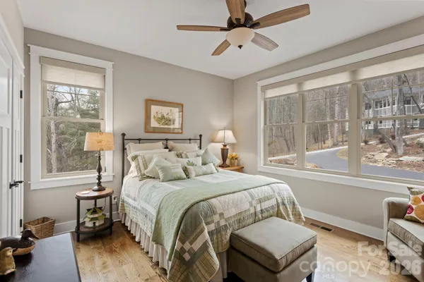 $1,375,000 | 719 Overlook Drive, Flat Rock, NC 28731