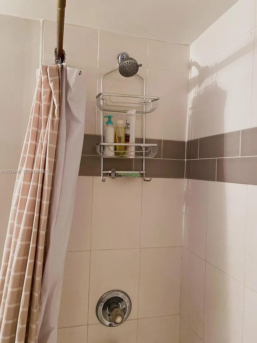 2775 West 52nd Street, Unit 206 Hialeah, FL 33016 - Photo 7 of 28