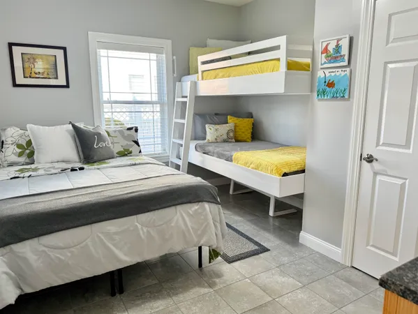 $1,895,000 | 562 Nashua Street, Seabrook, NH 03874