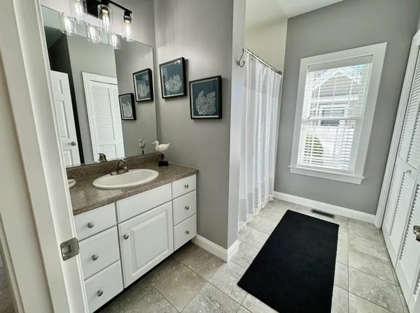 $1,895,000 | 562 Nashua Street, Seabrook, NH 03874